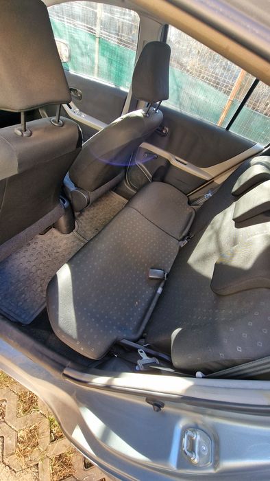 Toyota Yaris 2006 1.3 benzina 64kw/85 cai putere