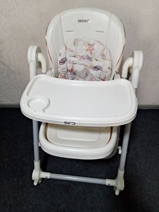 Detskiy kravat+ pada bortiklari bilan sotiladi