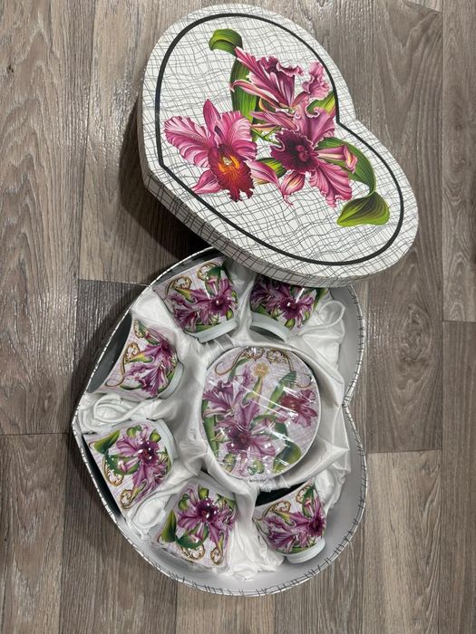 Чайный сервиз на 6 персон.