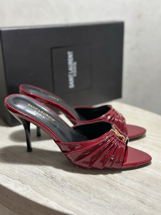 Обувки на висок ток Saint Laurent YSL