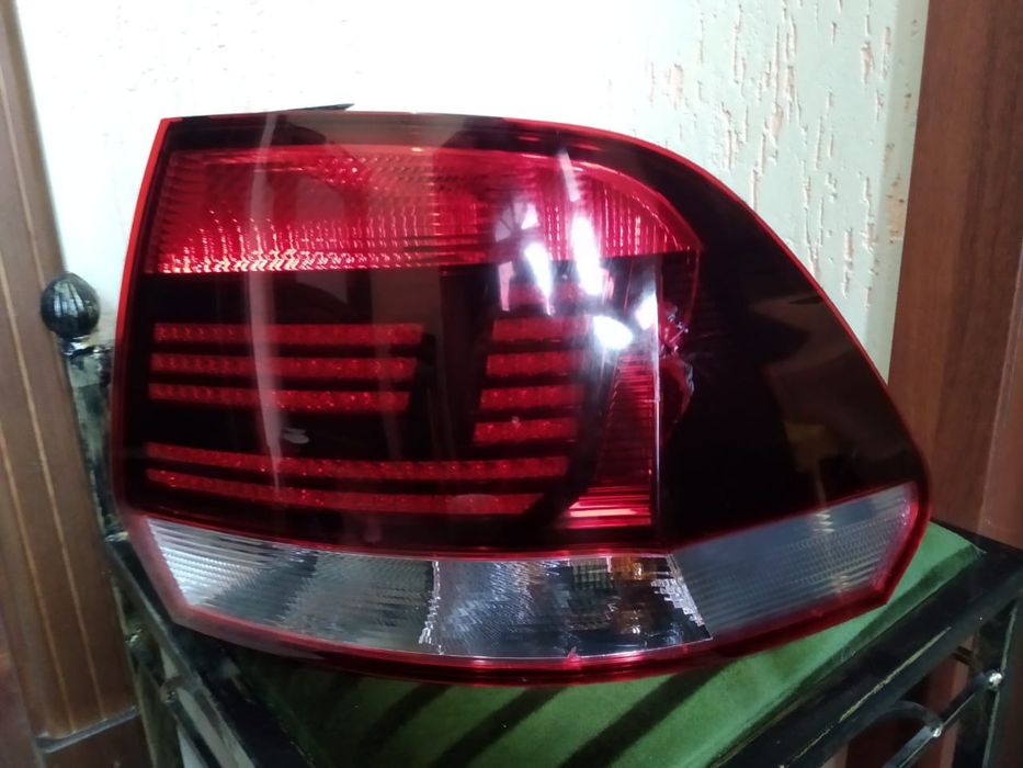 Фонарь задний Фольксваген Поло