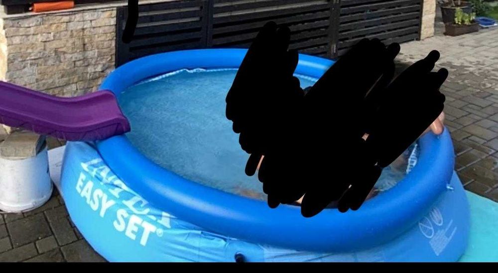 Vand pompa Bestway 58381  folosita 1 data + piscina rot. 2.5m bonus