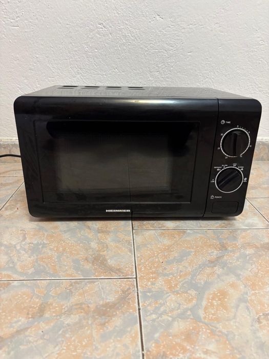 Aparat cu microunde utilizat in stare Buna
