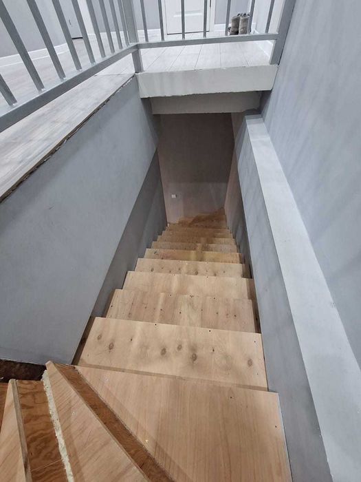 Продается 3 ком квартира район 4 мкрн