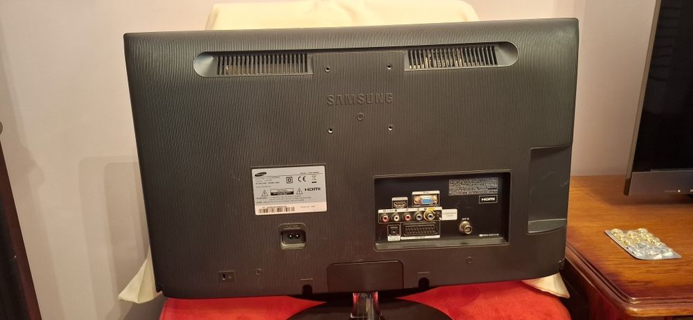 Samsung T24C300EW / Monitor TV 24” Full HD – stare impecabilă