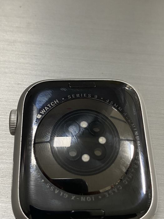 Apple watch seria 9 45 mm  pentru piese!!