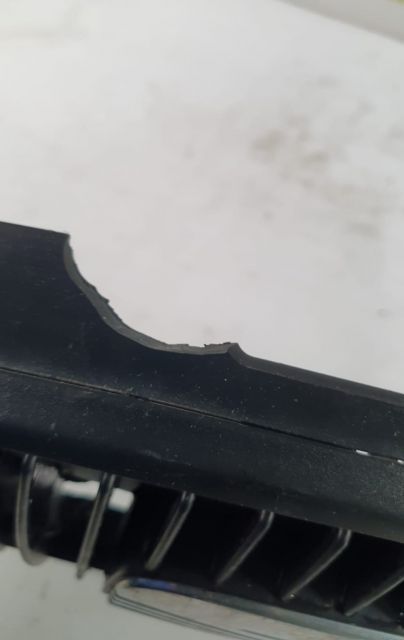 Grila bara fata centrala cu sigla 6l0853654 Seat Ibiza 3 (facelift)  [din 2006 pana  2008] seria