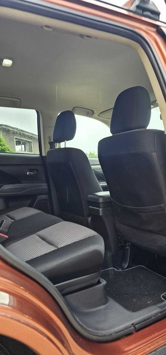 Mitsubishi Outlander 2.0 mivec invite cleartec 4wd cvt benzină.