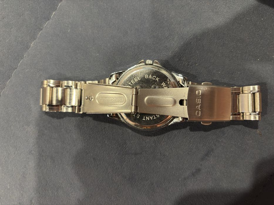 Часы Casio новые