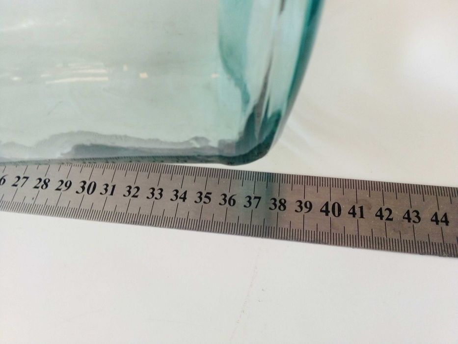 Две стари стъклени шишета / дамаджани 5 литра