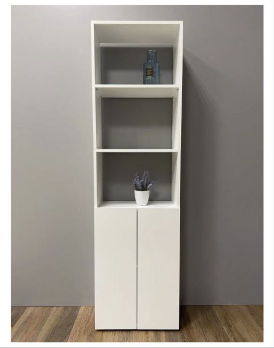 Продам кушетку, столы и стулья