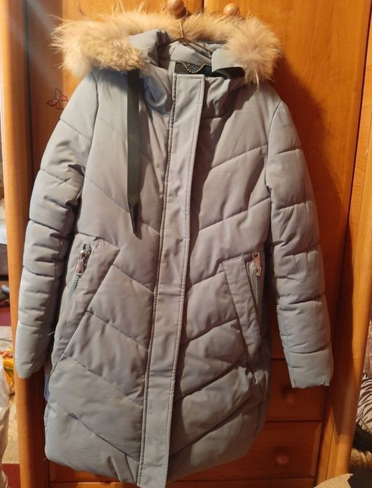 Продам пуховик, куртки