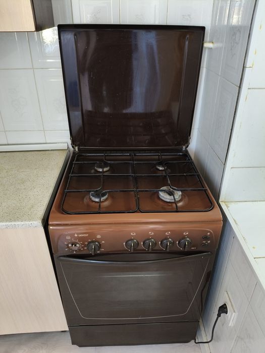 Газ плита продам