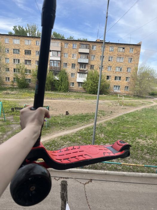 Продам самокат в хорошем состоянии
