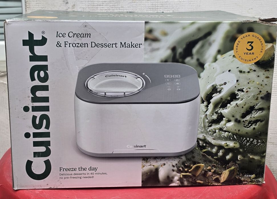 Сладолед машина Cuisinart 100w