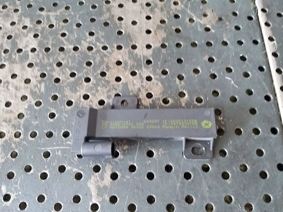 Antena keyless jeep grand cherokee 4 wk wk2 p68051315ab p04749301ab