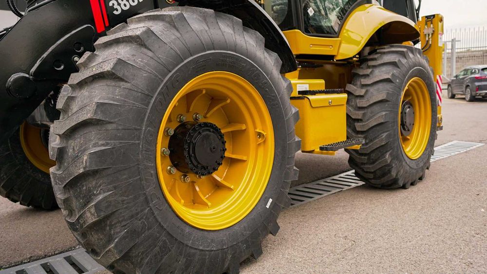 Экскаватор погрузчик HORN 388H