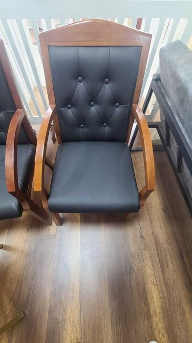 Стулья для конференц-зала 2023