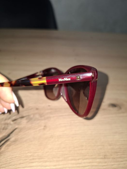 Ochelari soare MaxMara ,originali noi ,dar fara ambalaj,stare impecabilă