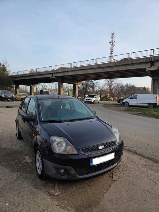 Ford Fiesta 1.3 benzină 2006 – mașină personală, îngrijită, Pantelimon