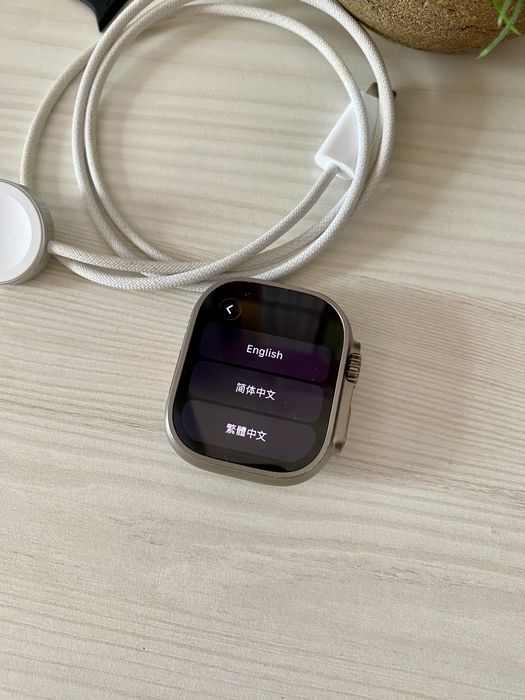 Apple Watch Ultra 2 Gps + LTE 49mm Titanium & Ceramic Case
