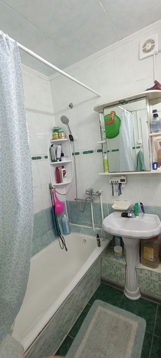 Продам 2-х  комнатную квартиру