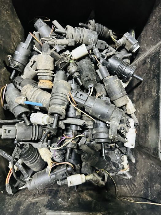 Мерседес маторчик стелочиститель авторазбор мерседес бу запчасть матор