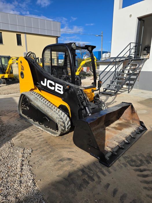 Miniincarcator jcb 5500 kg an 2011