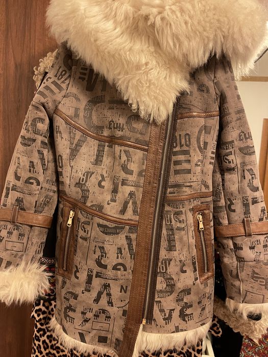 Продам детскую дубленку