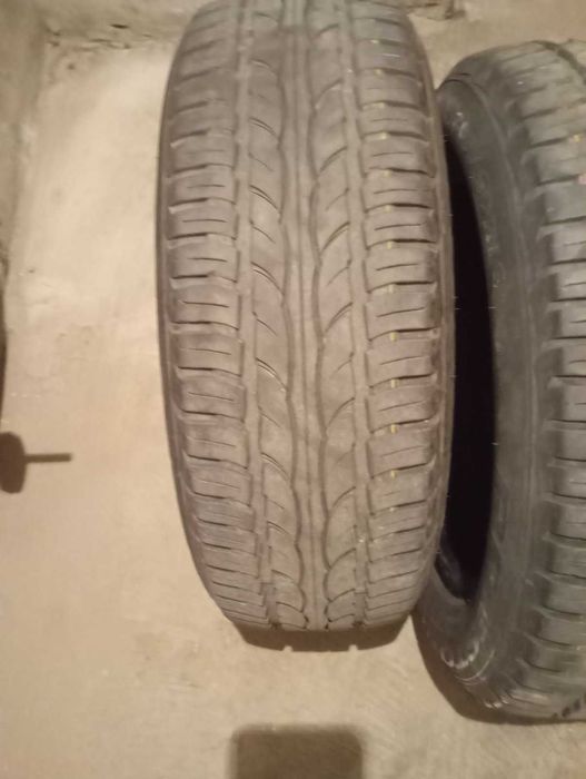 Продавам летни гуми Debica 205/60/16