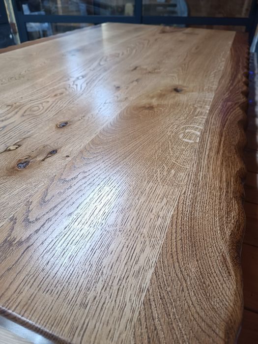 Трапезни маси и плотове за маси