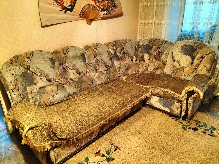 Продам мягкий уголок недорого