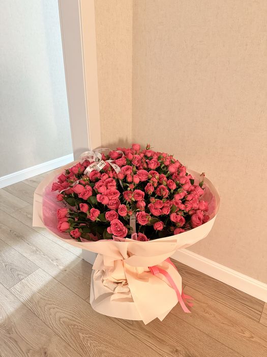 Срочно продам большой букет кустовых роз