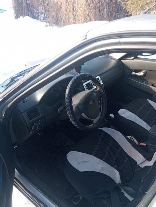 Продам приору 2012