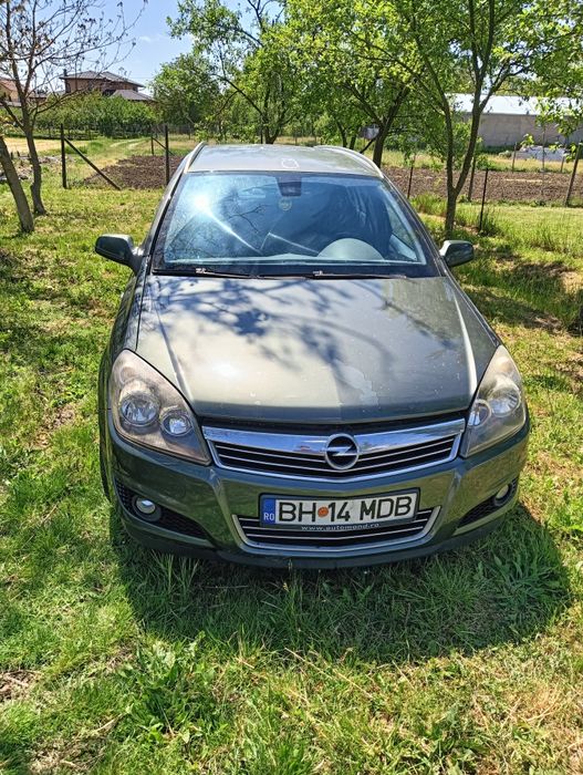 Vând Opel Astra h 17cdti