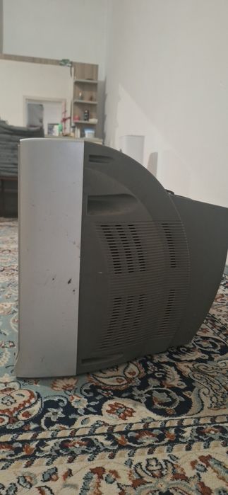 Продам телевизор