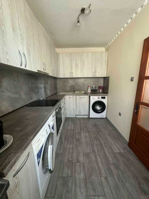 Дава се под наем Четиристаен апартамент в Варна, Виница - 110 кв.м за 648.21 € - Снимка #9