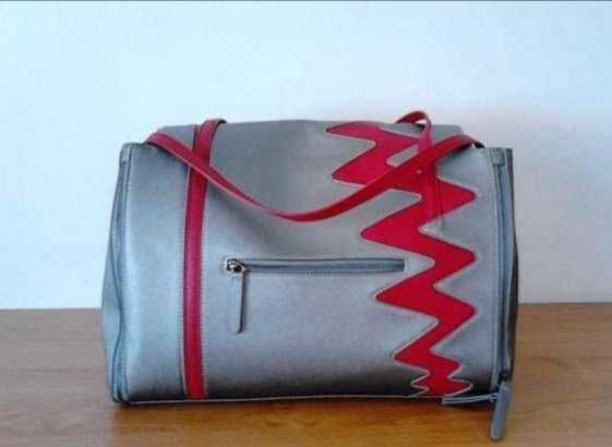 Sisley сак чанта