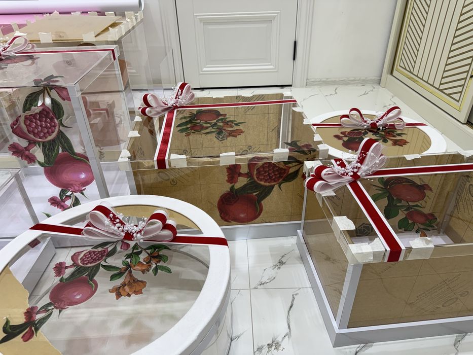 Бешик тўй ва сарпо кутилари