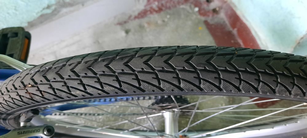 Bicicletă cu roți  26