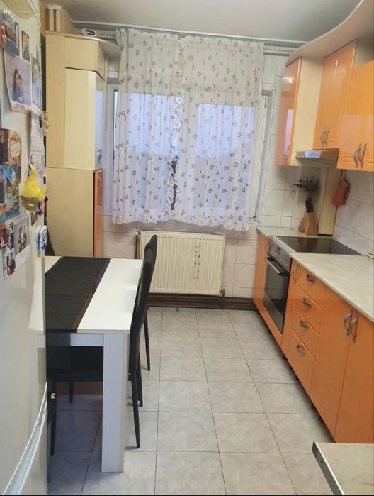 Apartament spatios 4 camere Micălaca - zona Miorița