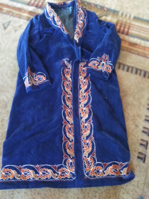 Продам национальный халат.