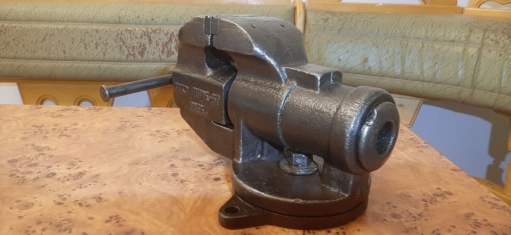 Тиски Челябинск 1965г