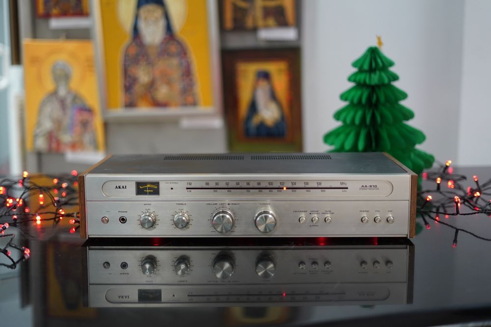 Amplituner vintage Akai AA810