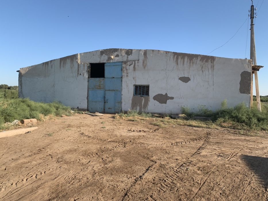 Шовот тумани Хитой кишлогида Омборхона Молхона ва Дам олиш хонаси