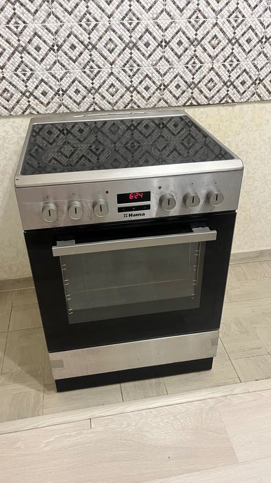 Продам электроплиту Hansa