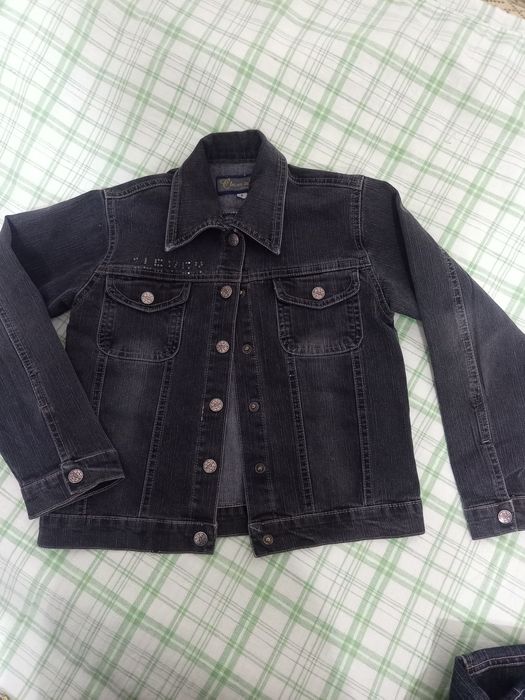 Продам куртки джинсовые  на возраст 9--11 л