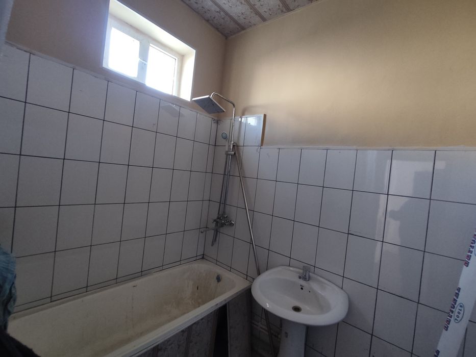 Xazora katejdan katej sotiladi
6 сотих нархи 400 000