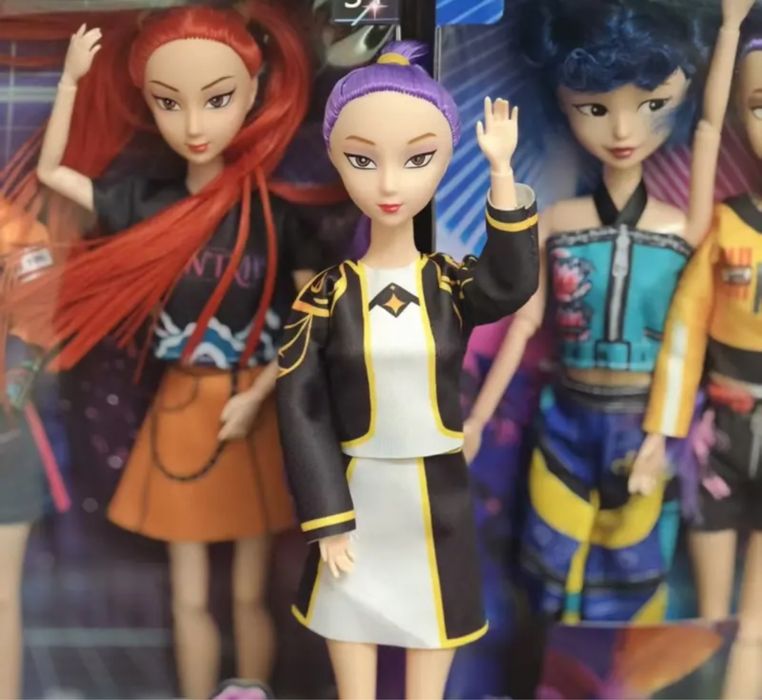 Пееща K-POP Demon Hunters Кукла - Светещо сърце/музика Rumi/Zoey/Mira