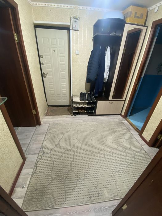 Продам квартиру .